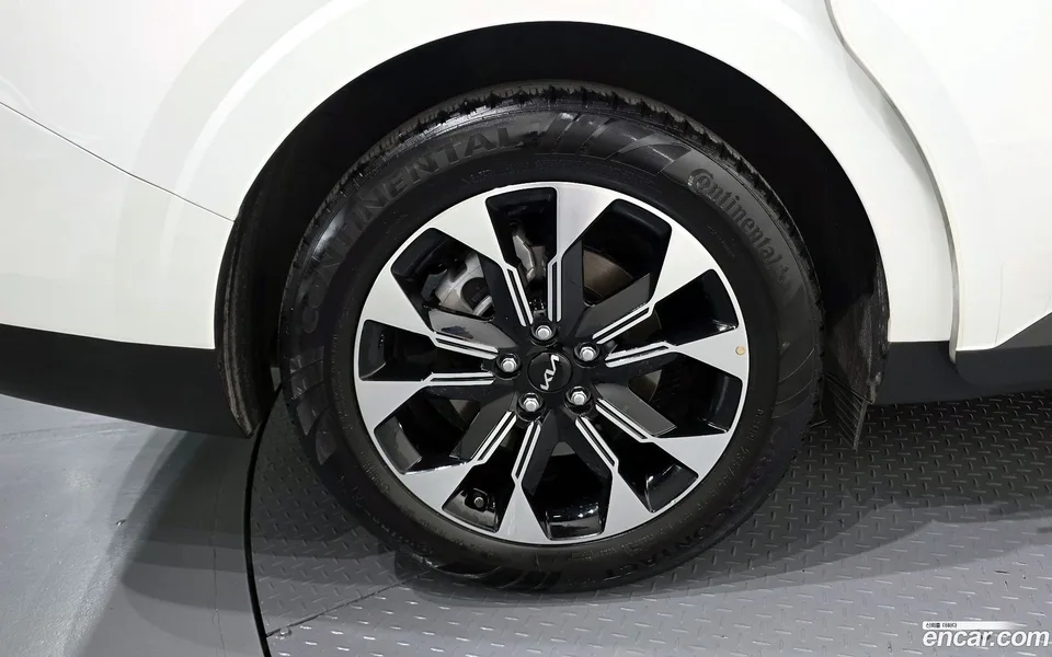 Kia Carnival 9 2022 — миниатюра 5