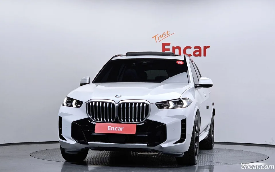 BMW X5 xDrive 40i M 2023 — миниатюра 3