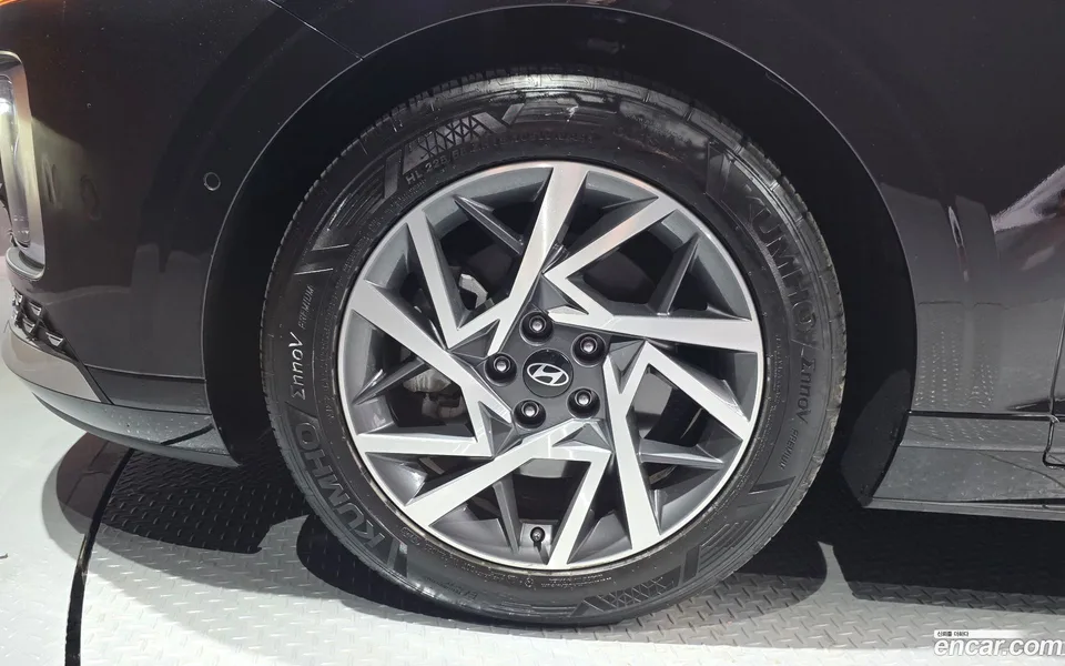 Hyundai Grandeur 2.5 2WD 2023 — миниатюра 5
