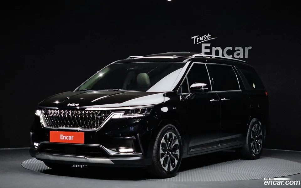 Kia Carnival 9 2023 — фото 1, купить с доставкой в Москву