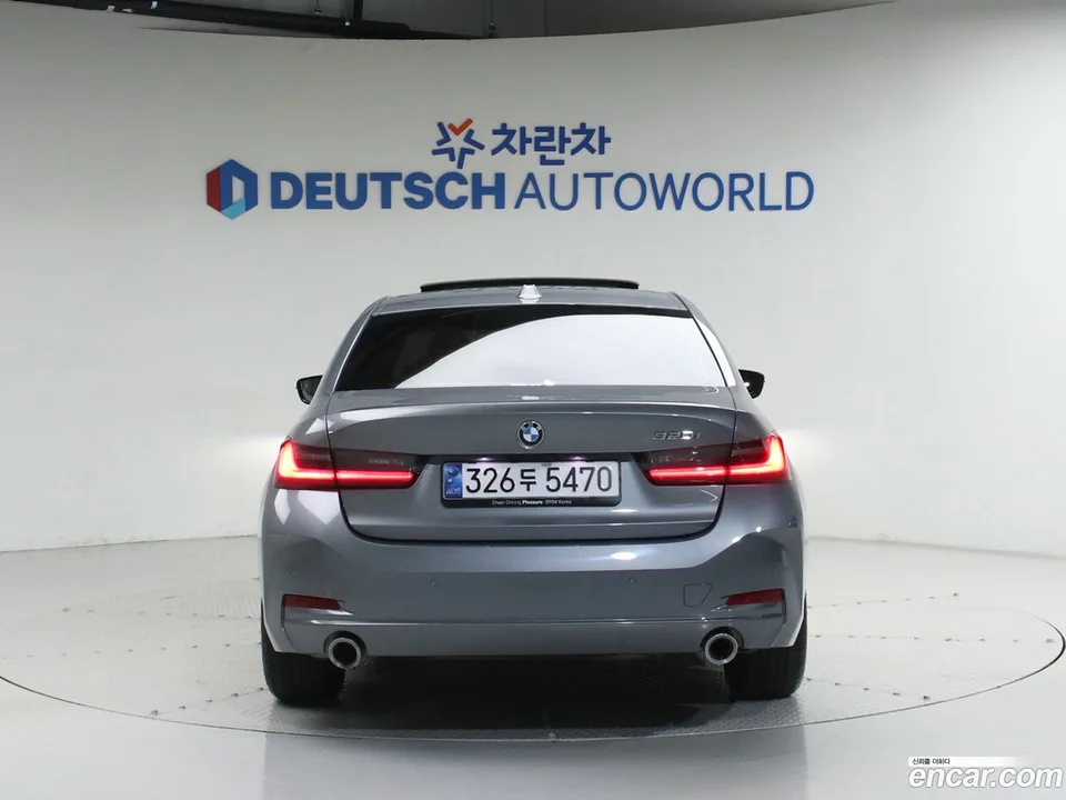 BMW 3 Series 320i 2024 — миниатюра 5