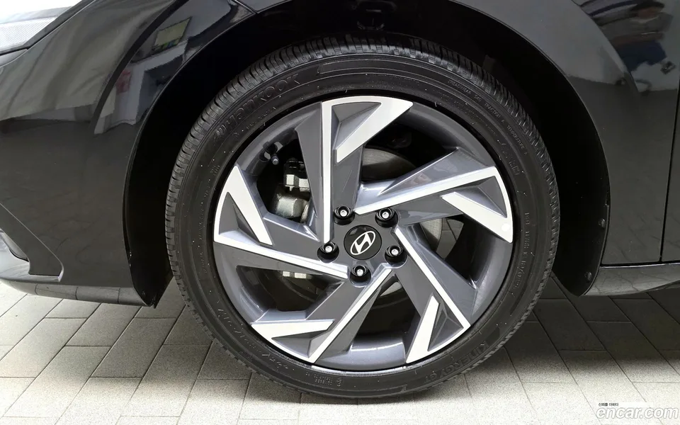 Hyundai Avante CN7 1.6 2025 — миниатюра 5