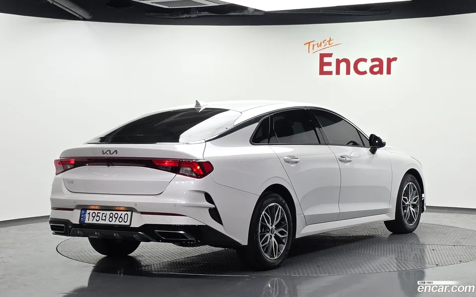 Kia K5 2.0 2023 — миниатюра 2