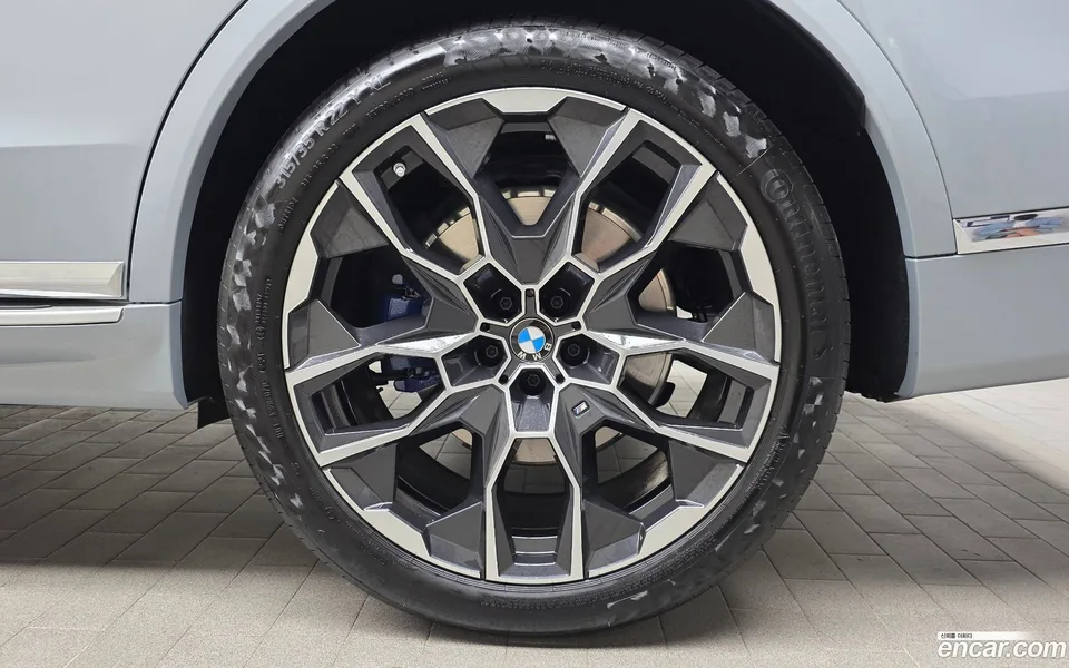BMW X7 xDrive 40d M 6 2025 — миниатюра 5