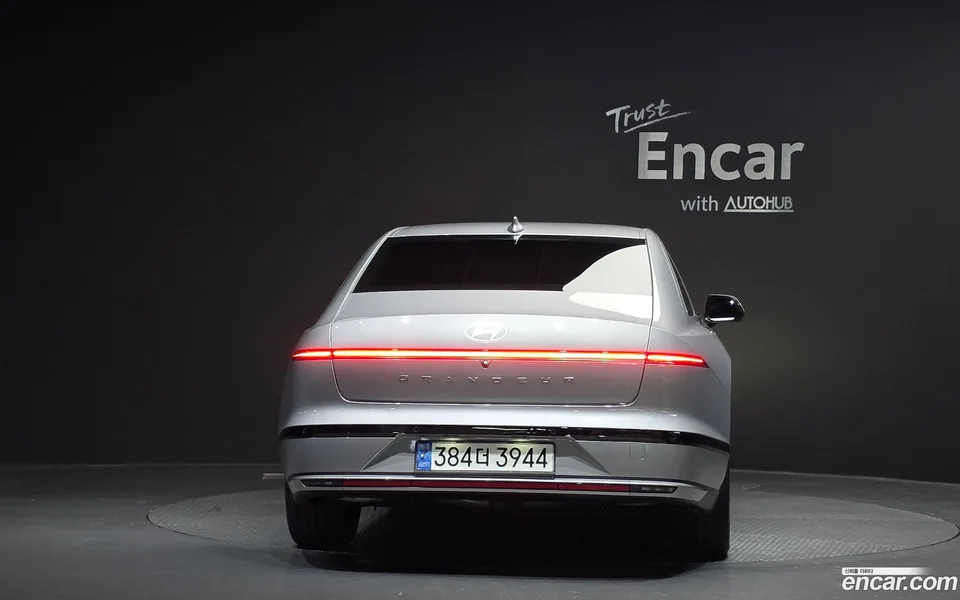 Hyundai Grandeur Hybrid 2023 — миниатюра 4