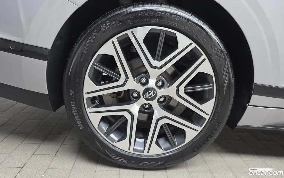 Hyundai Grandeur Hybrid 2023 — миниатюра 5