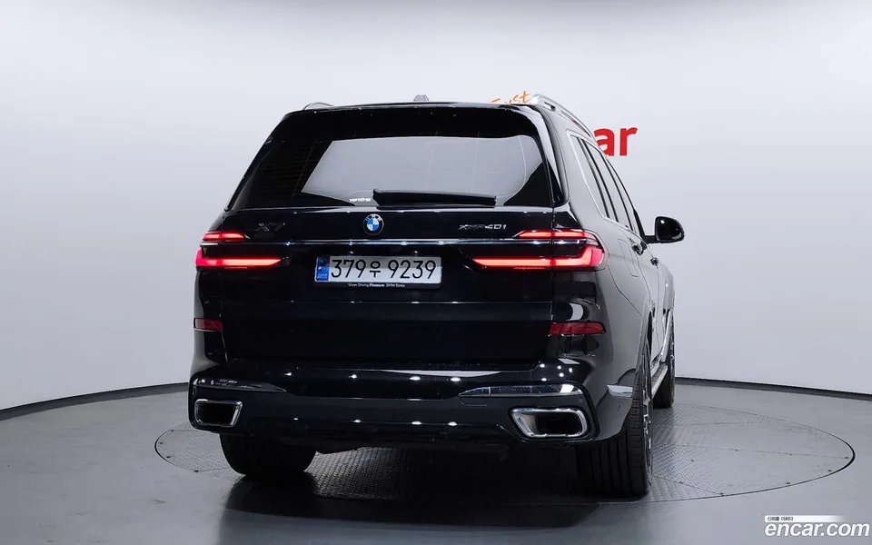BMW X7 xDrive 40i M 7 2023 — миниатюра 4