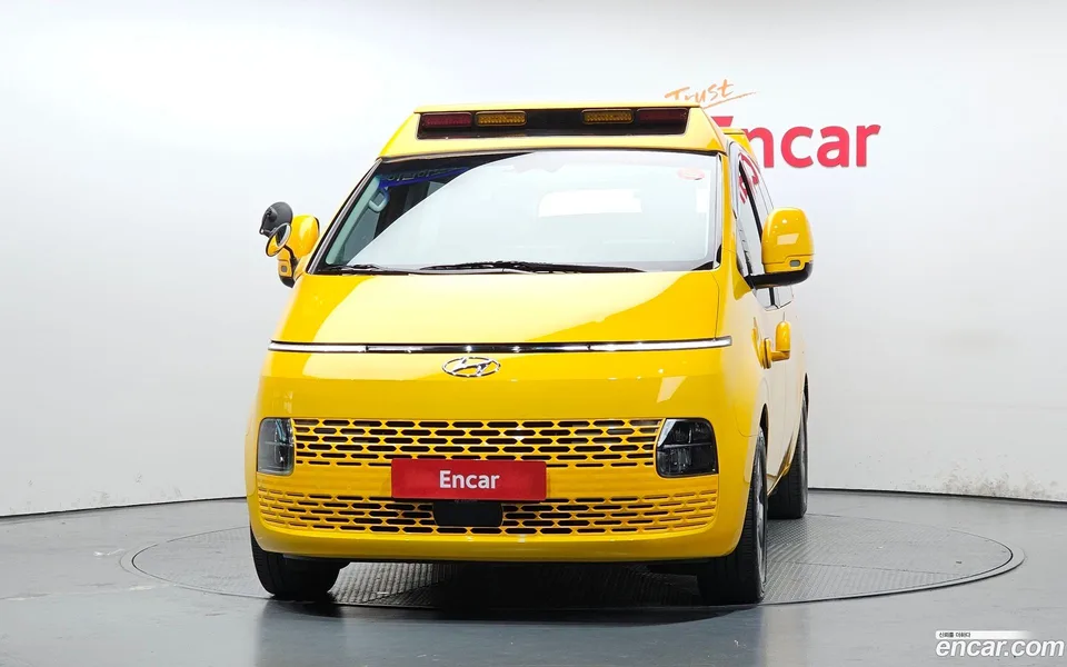Hyundai Staria L3.5 2024 — миниатюра 3