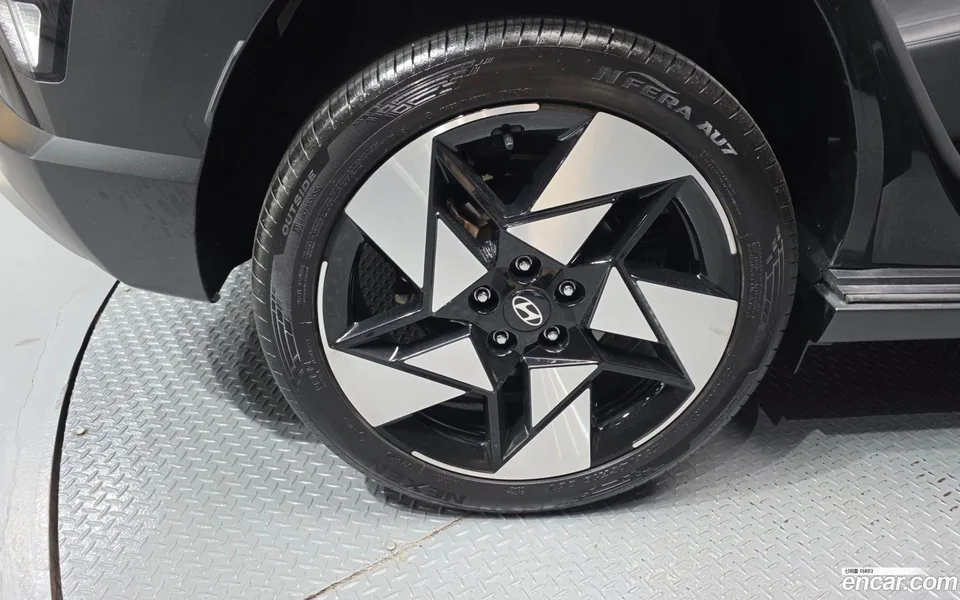 Hyundai Kona 2.0 2WD 2023 — миниатюра 2