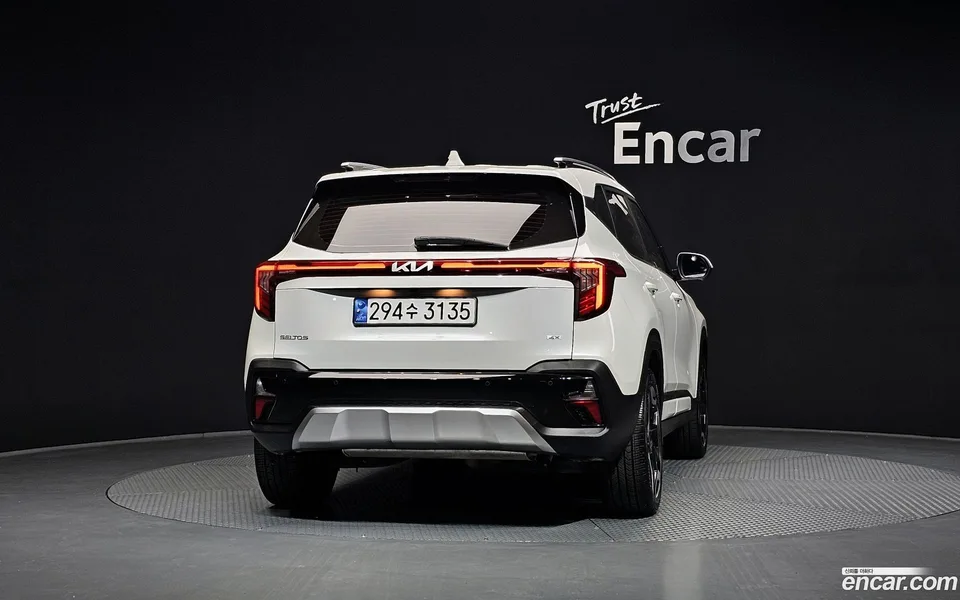 Kia Seltos 1.6 4WD 2024 — миниатюра 4