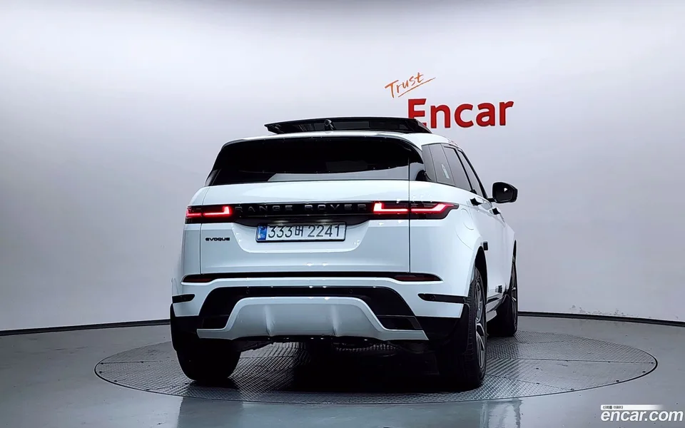 Land Rover Range Rover Evoque P250 SE 2025 — миниатюра 4