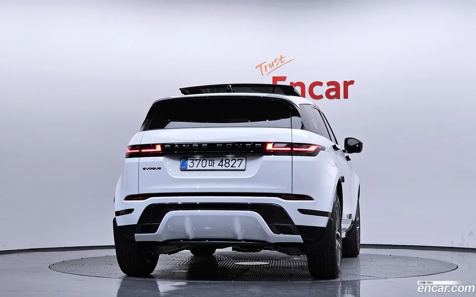 Land Rover Range Rover Evoque P250 SE 2025 — миниатюра 4