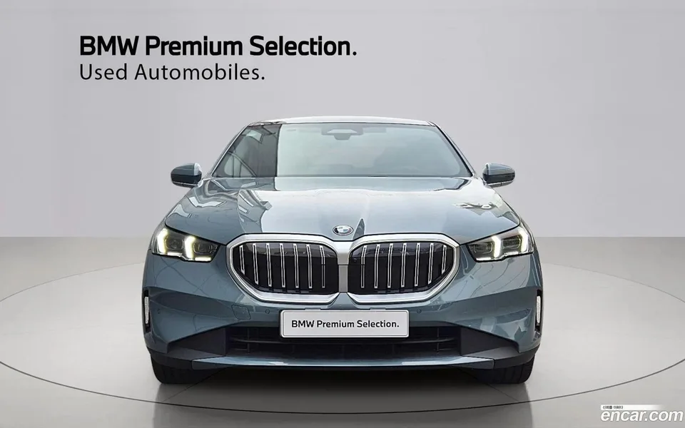 BMW 5 Series 530i xDrive 2025 — миниатюра 2