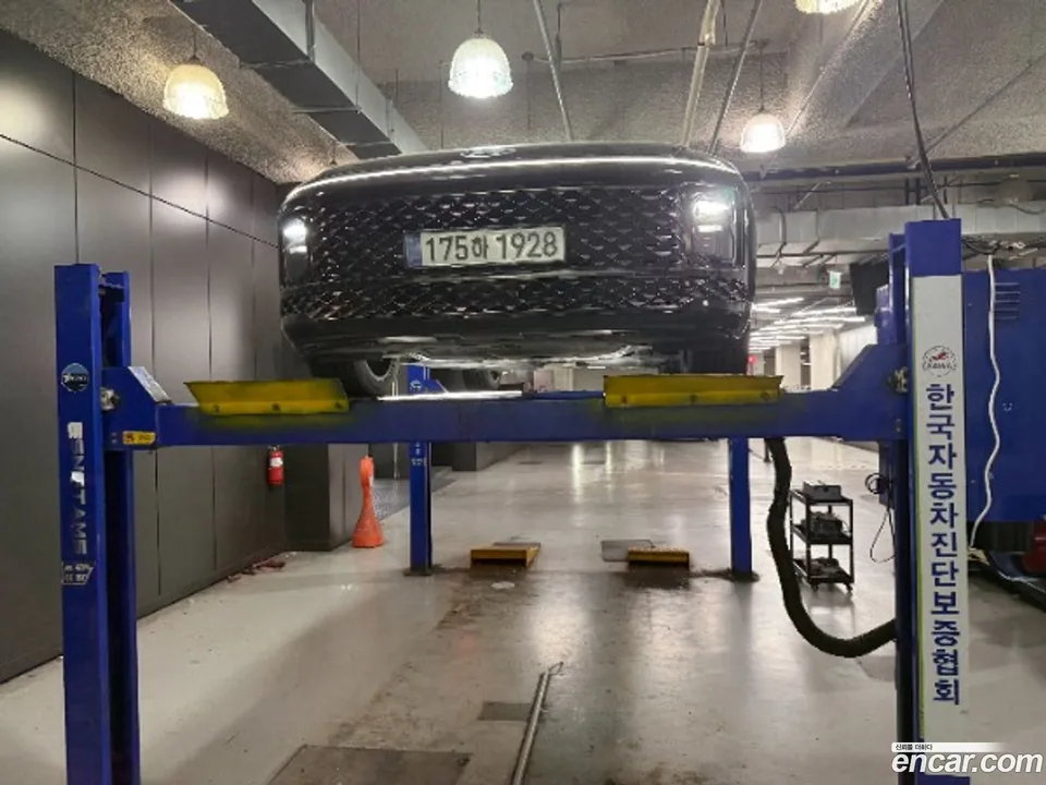 Hyundai Grandeur Hybrid 2023 — фото 1, купить с доставкой в Москву