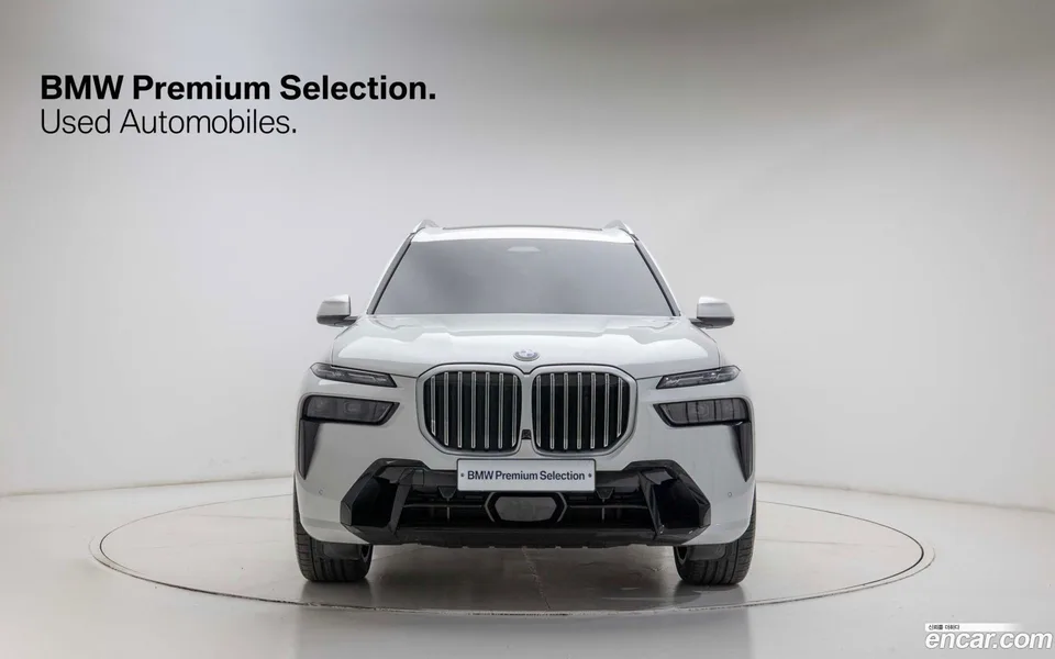 BMW X7 xDrive 40i M 6 2025 — миниатюра 3