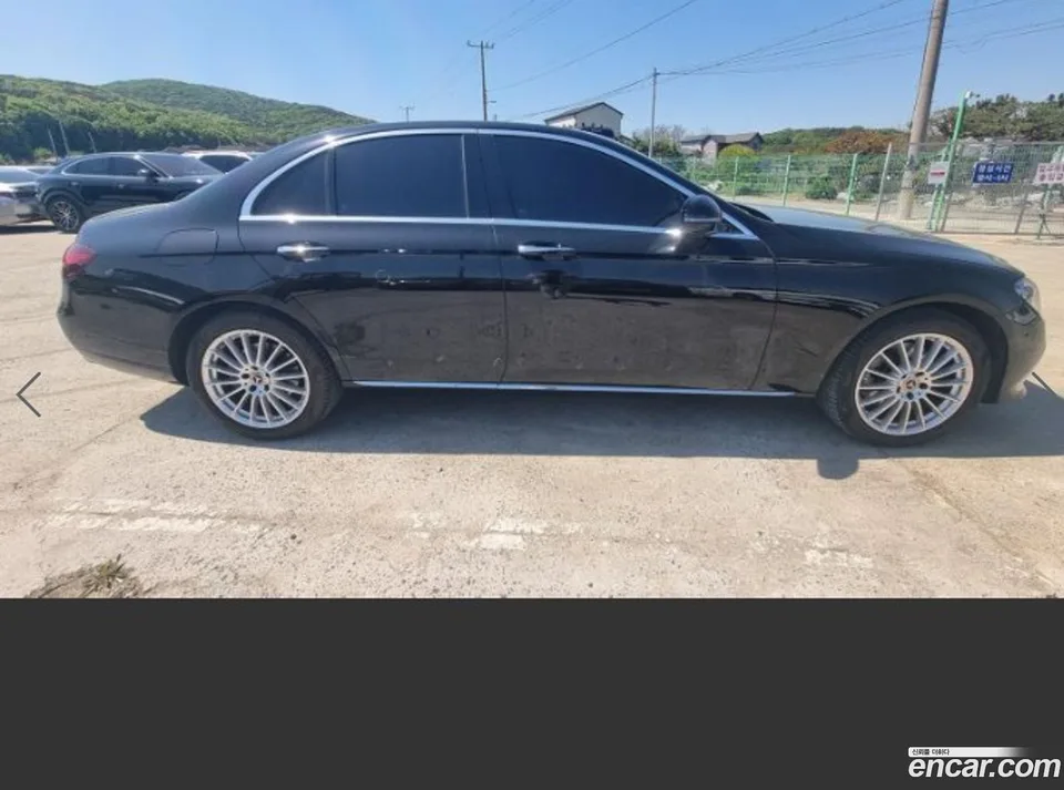 Mercedes-Benz E-Class E250 2022 — миниатюра 3
