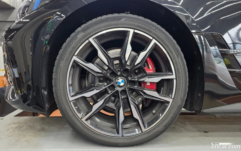 BMW i4 M50 2025 — миниатюра 2
