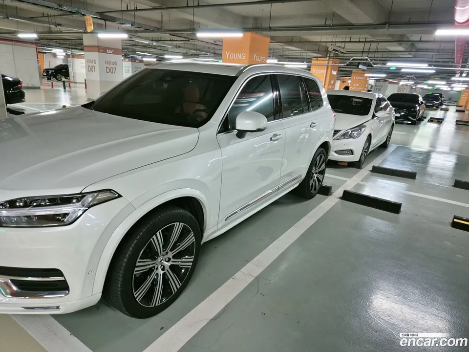 Volvo XC90 B6 2023 — миниатюра 4
