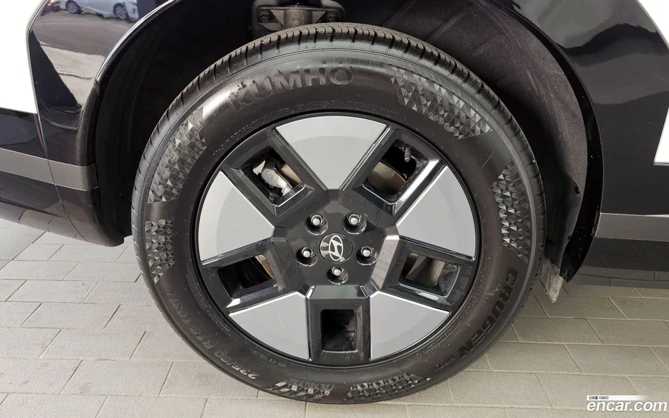 Hyundai SantaFe HEV 1.6 2WD 2024 — миниатюра 5