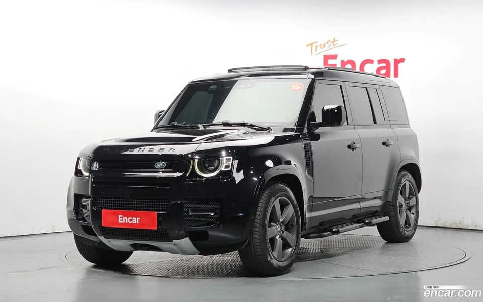 Land Rover Defender 110 P300 X- SE 2025 — фото 1, купить с доставкой в Москву