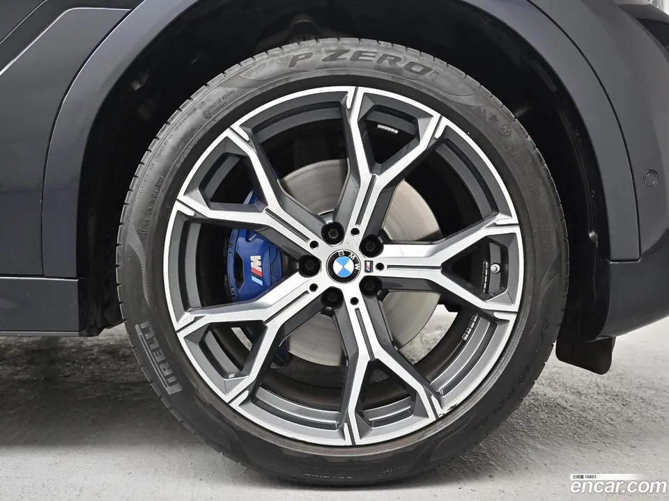 BMW X6 xDrive40i M 2023 — миниатюра 5