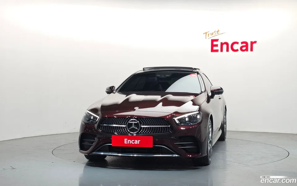 Mercedes-Benz E-Class E300d 4MATIC 2022 — миниатюра 3
