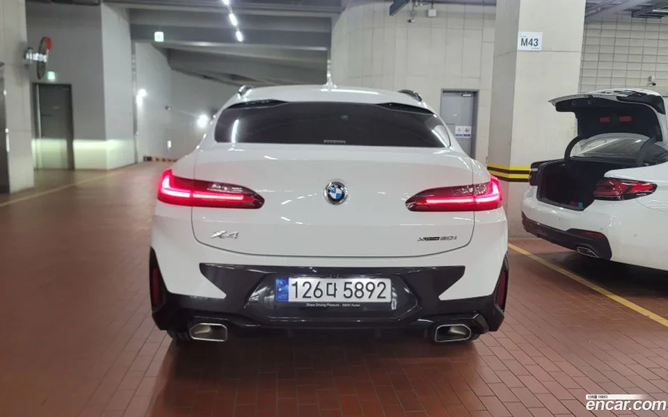 BMW X4 xDrive20i M 2022 — миниатюра 4