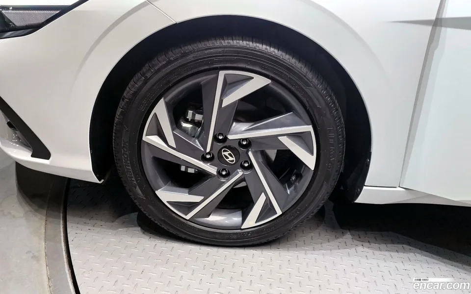 Hyundai Avante CN7 1.6 2025 — миниатюра 5