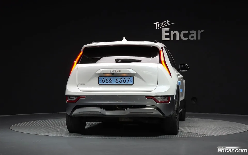 Kia Niro EV 2024 — миниатюра 4