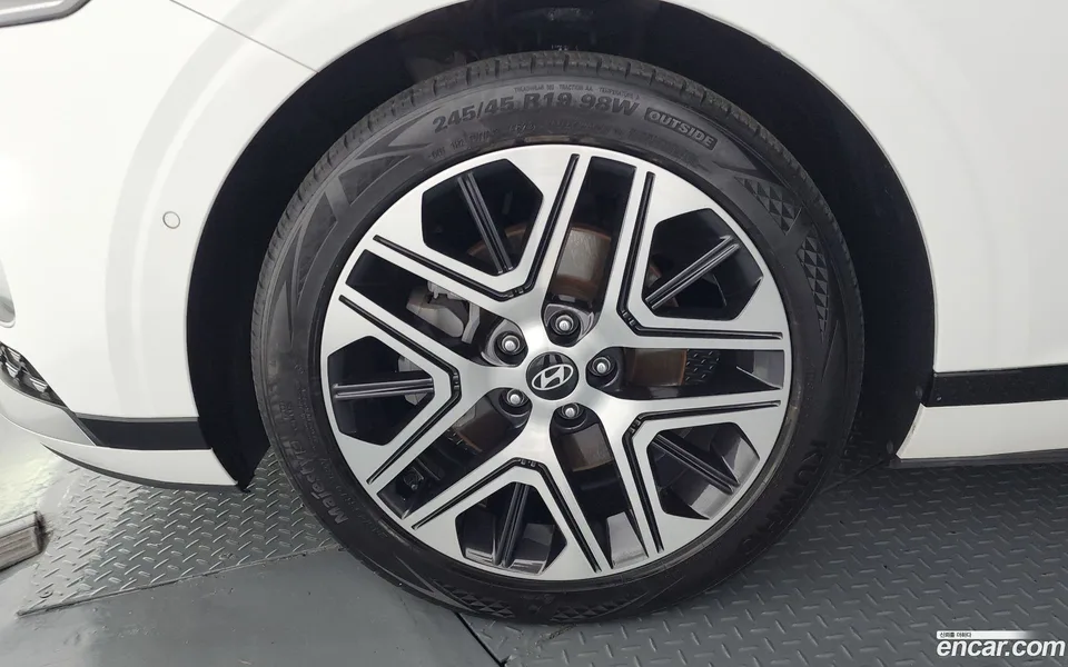 Hyundai Grandeur 2.5 2WD 2024 — миниатюра 5
