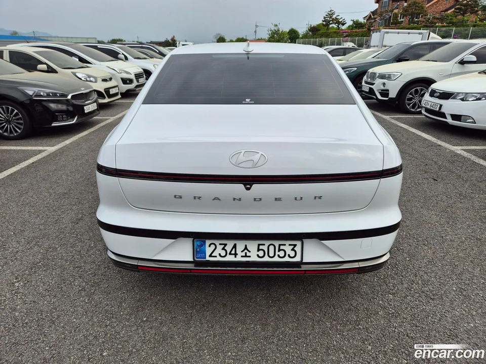 Hyundai Grandeur 2.5 2WD 2024 — миниатюра 2