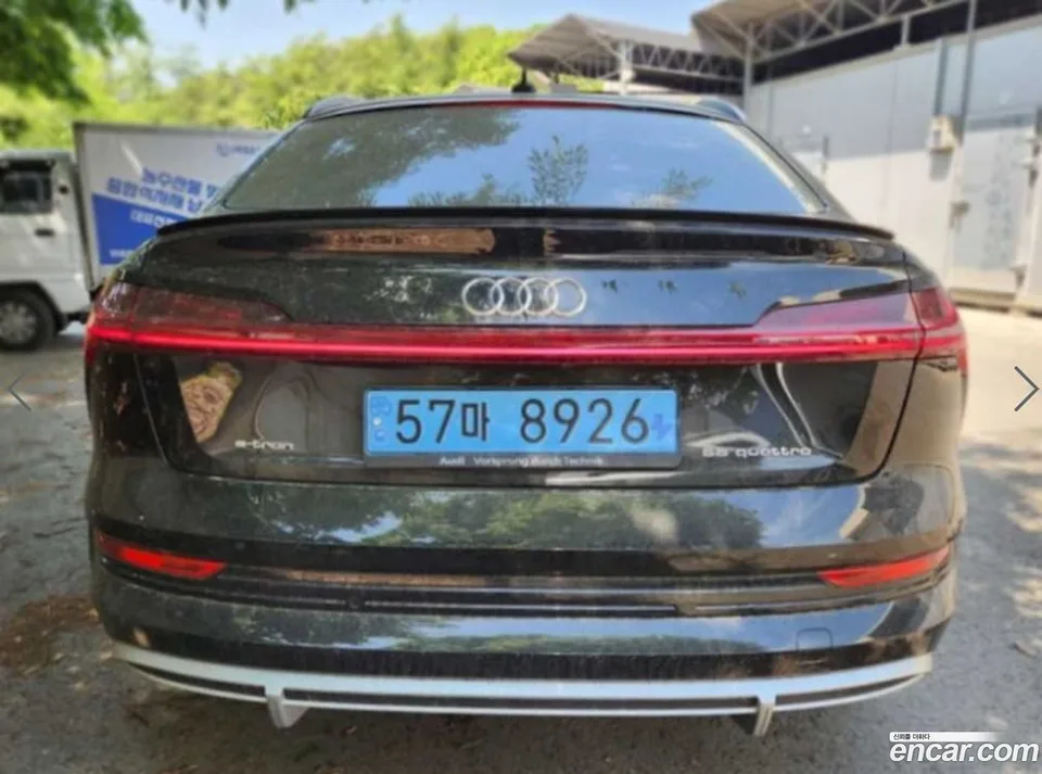 Audi e-tron 55 2022 — миниатюра 2