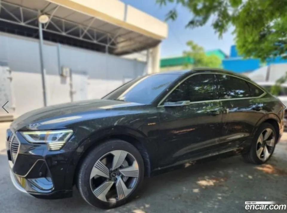 Audi e-tron 55 2022 — миниатюра 3