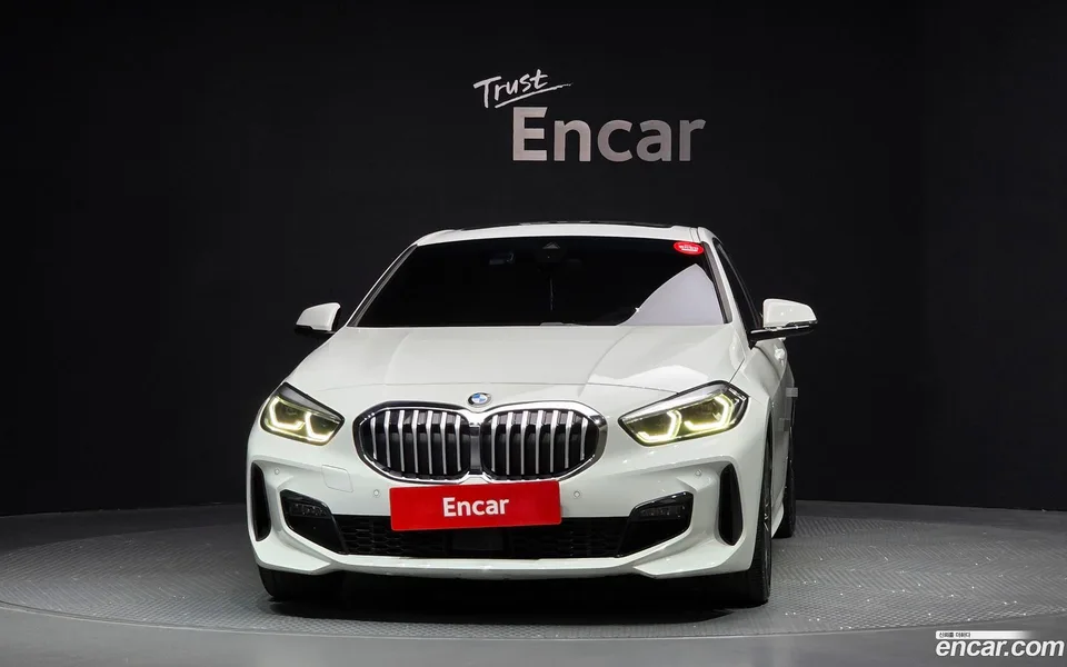 BMW 1 Series 120i M 2022 — миниатюра 3