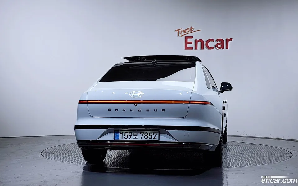 Hyundai Grandeur Hybrid 2023 — миниатюра 4