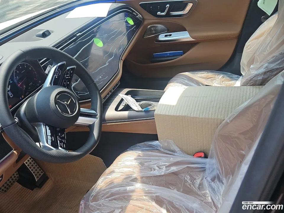 Mercedes-Benz E-Class E300 4MATIC AMG Line 2026 — миниатюра 4