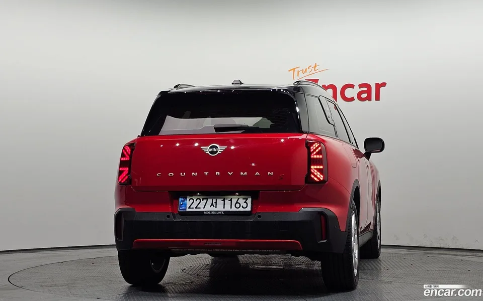 MINI Cooper S Countryman ALL4 2024 — миниатюра 4