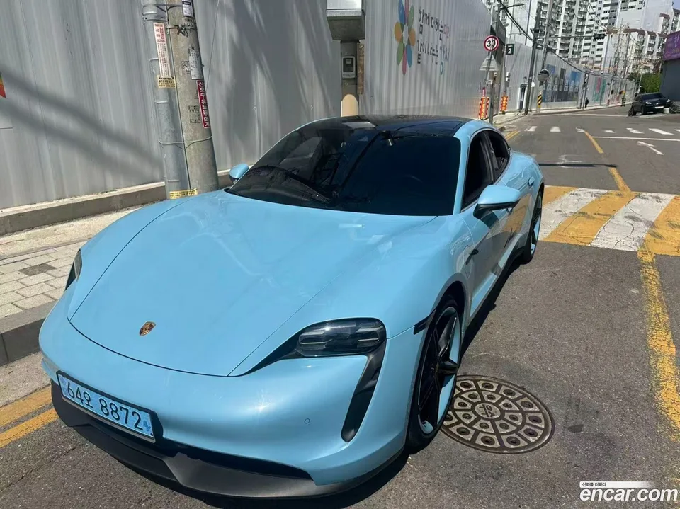 Porsche Taycan 4S 2023 — миниатюра 2