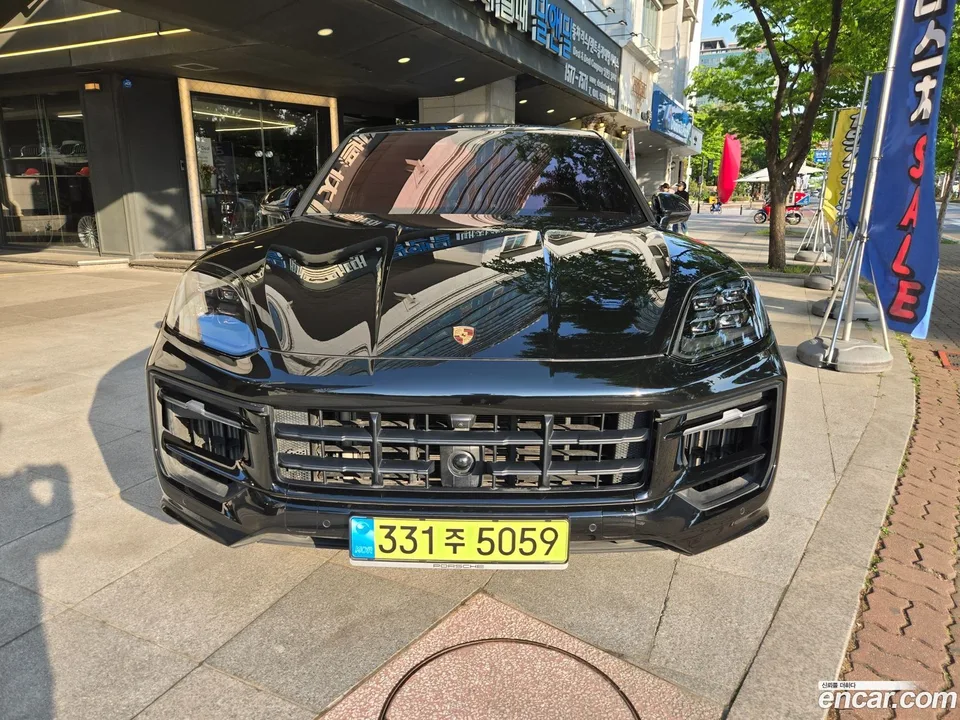 Porsche Cayenne 3.0 2024 — миниатюра 3