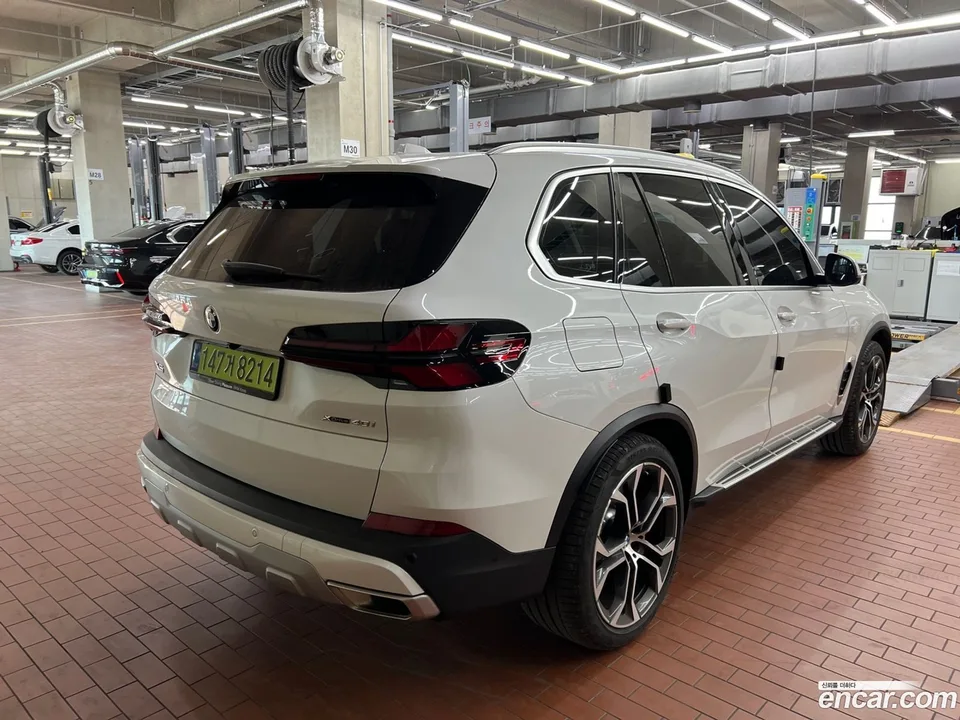BMW X5 xDrive 40i xLine 2025 — миниатюра 2
