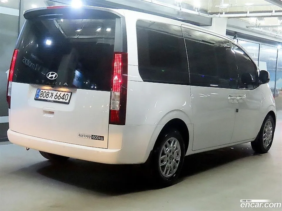 Hyundai Staria 5 2025 — миниатюра 2