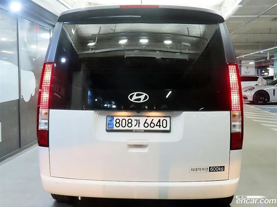 Hyundai Staria 5 2025 — миниатюра 4