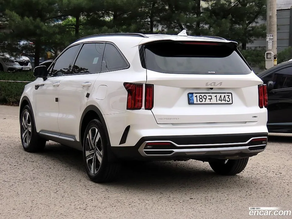 Kia Sorento HEV 1.6 4WD 2023 — миниатюра 3