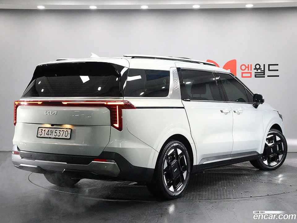 Kia Carnival 9 2024 — миниатюра 3