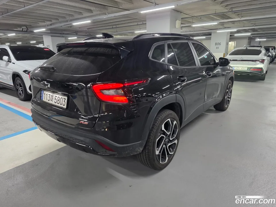 Chevrolet Trax Crossover 1.2 RS 2023 — миниатюра 4