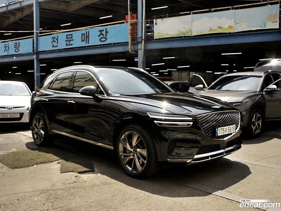 Genesis GV70 2.5T 2WD 2023 — миниатюра 2