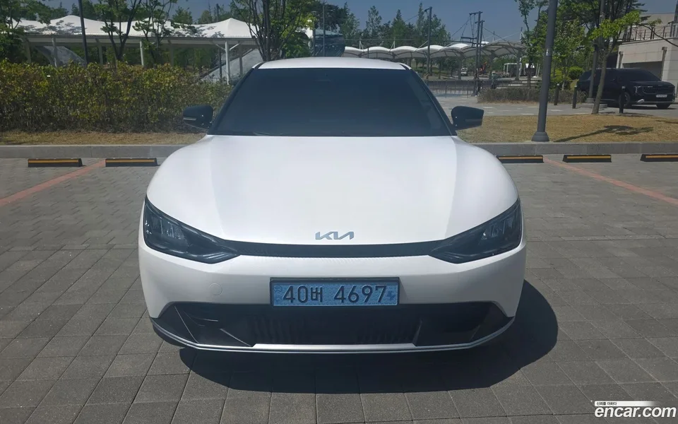Kia EV6 2022 — миниатюра 3