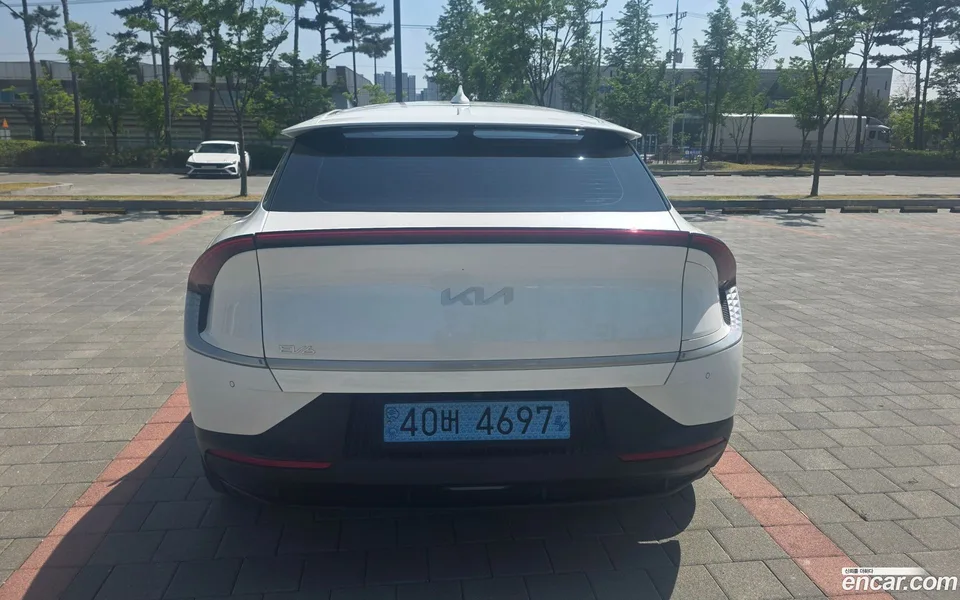 Kia EV6 2022 — миниатюра 4