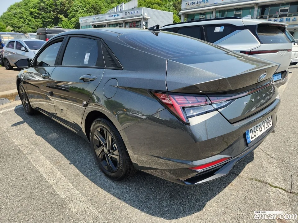 Hyundai Avante 1.6 2023 — миниатюра 4
