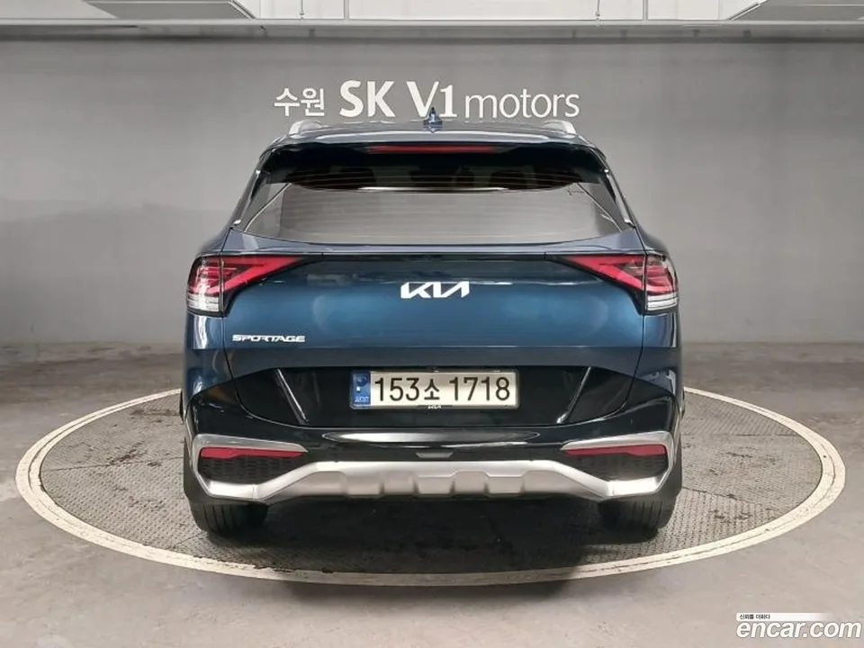 Kia Sportage 1.6 2WD 2023 — миниатюра 3